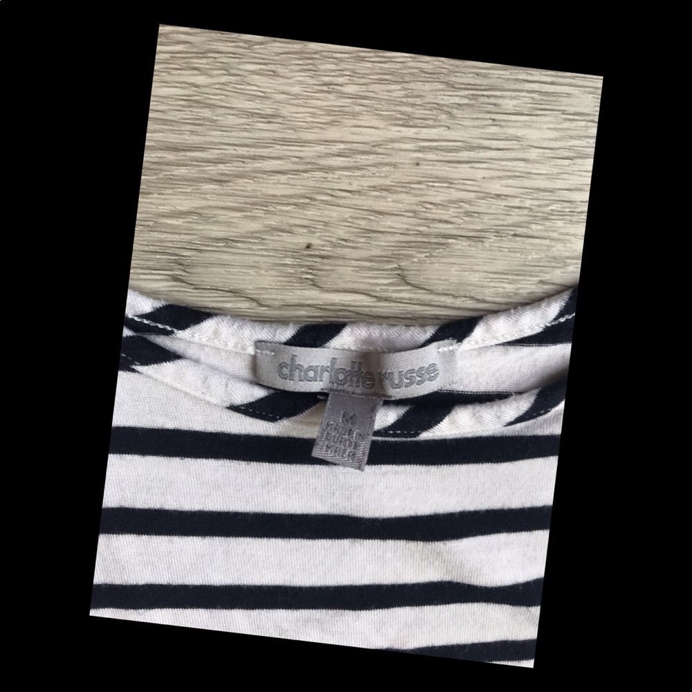 Striped Crop Top - Picture 3 of 3